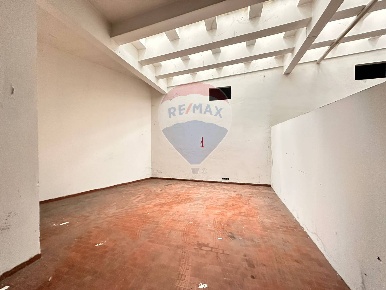 Foto Box a Ancona Regione di 14 m² con 1 locali in vendita