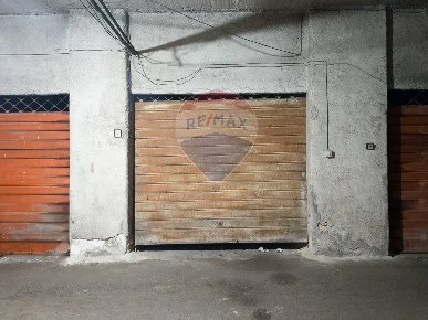 Foto Box in via Libertà, Lentini di 24 m² con 1 locali in vendita