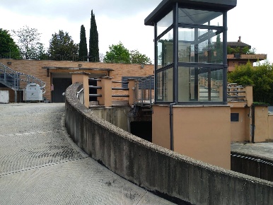 Foto Box in Via Della Mendola, Roma in vendita