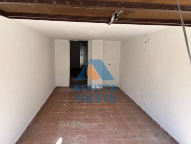 Foto Box a Empoli di 23 m² con 1 locali in vendita