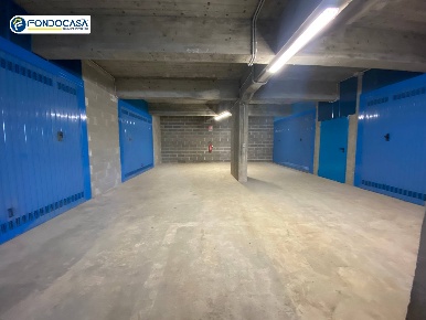 Foto Box in Via IV Novembre, Borghetto Santo Spirito di 36 m² con 1 locali