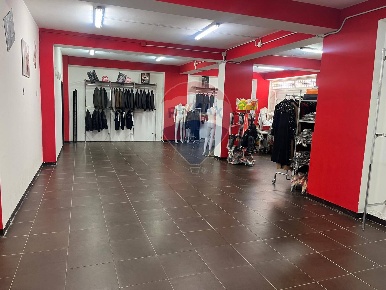 Foto Box in via s. vigo, Acireale San Giovanni, Tupparello di 165 m²