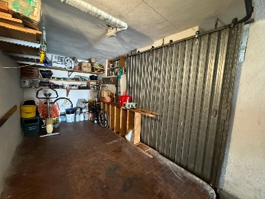 Foto Box in Via Londra, Quartu Sant'Elena Quartu di 14 m² con 1 locali