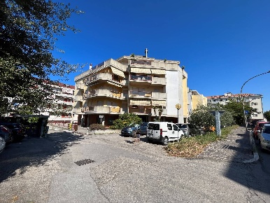Foto Box in VIA CONTI RICCI, Vasto Corso Mazzini, Via Ciccarone, Casarza