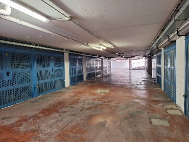 Foto Box in Via Massenzio Masia, Bologna Massarenti di 15 m² con 1 locali