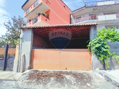 Foto Box in VIA DIETRO MANGANELLI, Moio Alcantara in vendita