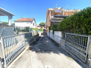 Foto Garage a Cervia Malva con 1 locali in vendita