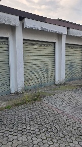 Foto Box in Via Varese 6, Lainate in vendita