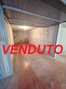 Foto Box in corso europa, Diano Marina Centro di 18 m² con 1 locali