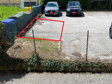 Foto Box in Piazza Romani, Borgo Valsugana Borgo di 13 m² con 1 locali