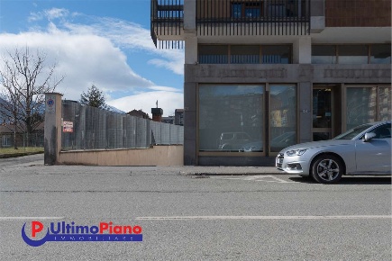 Foto Box in Via Lys 42, Aosta Centro di 14 m² con 1 locali in vendita