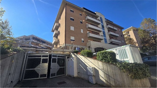 Foto Box in Via Benincasa 7, Corciano in vendita
