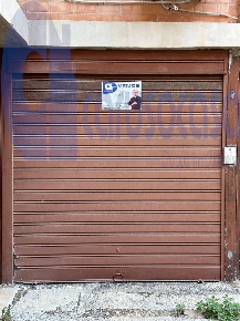 Foto Box in Via Caracciolo  9, Augusta Centro di 20 m² con 1 locali