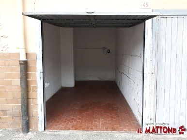Foto Box in Via Villa Berrone 11, Campomorone in vendita