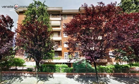 Foto Box in via Torino 70, Rozzano in vendita