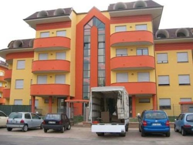 Foto Box a Borgomanero di 15 m² con 1 locali in vendita