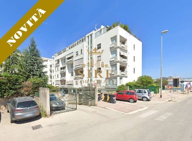 Foto Box in Via Superga, Trani di 18 m² con 1 locali in vendita