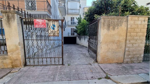Foto Box a Capurso di 83 m² con 1 locali in vendita
