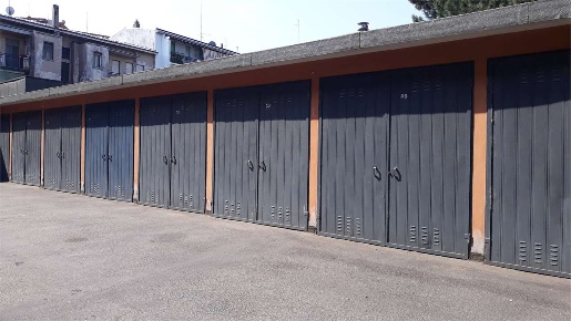Foto Box in Viale Kennedy, Novara San Paolo di 14 m² con 1 locali