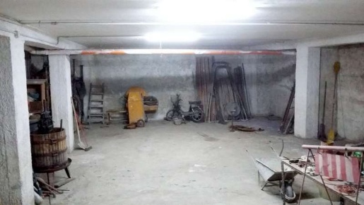 Foto Box in Via Casale, Gravina in Puglia di 125 m² con 1 locali in vendita