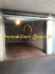 Foto Box a Ventimiglia di 16 m² con 1 locali in vendita