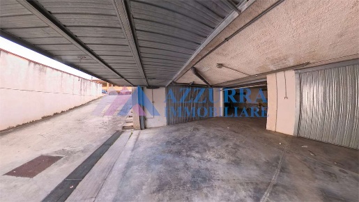 Foto Box a San Salvo di 50 m² con 1 locali in vendita