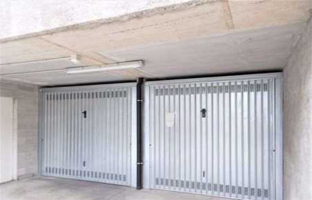 Foto Box in VIA OSLAVIA, Desio in vendita