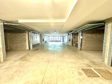 Foto Box in P.zza Dott. Pietro Asperti 1, Ponteranica di 15 m² con 1 locali