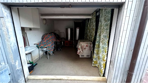 Foto Box in Via Dante 2, Borghetto Santo Spirito di 14 m² con 1 locali