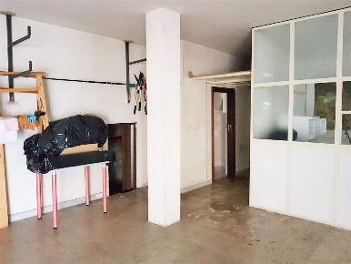 Foto Box in via fiume, Cellamare di 65 m² con 1 locali in vendita