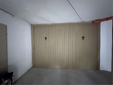 Foto Box in VIA ALLA PELEGRINA 250, Trento Laste - Cognola di 80 m²