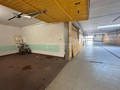 Foto Box in Piazza delle Nazioni, Rapallo in vendita