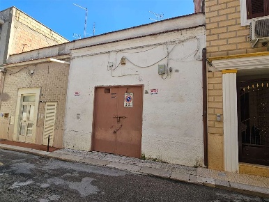 Foto Box in VIA FORERO 46, Cerignola in vendita