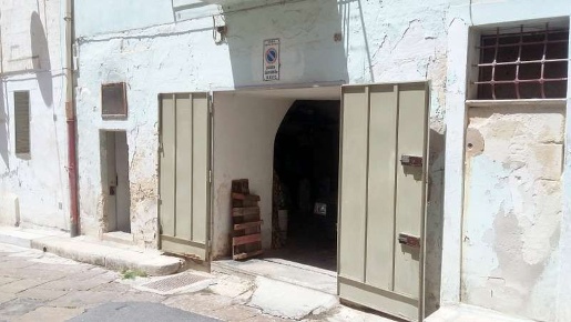 Foto Box in Centro Storico, Gravina in Puglia di 30 m² con 1 locali