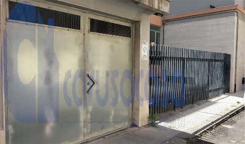 Foto Box in Via Pirandello  14, Augusta Centro di 90 m² con 1 locali