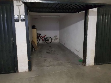 Foto Box in Corso Tazzoli 170, Torino Centro Europa in vendita