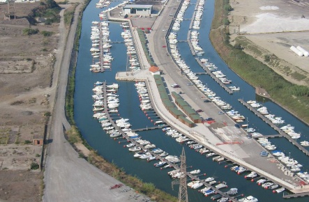 Foto Posti auto a Piombino di 8 m² in vendita