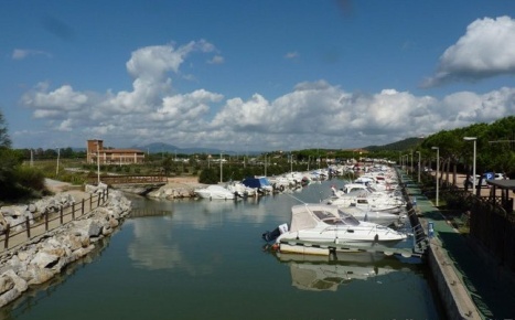 Foto Posti auto a Piombino di 6 m² in vendita