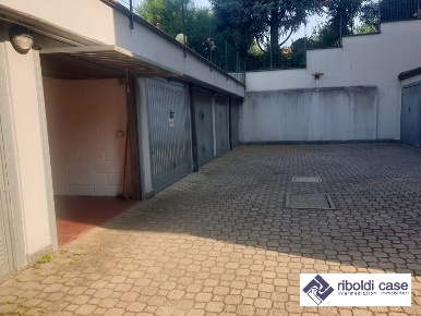 Foto Box a Varedo di 32 m² con 1 locali in vendita