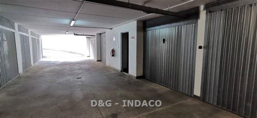 Foto Garage a Grosseto di 12 m² con 1 locali in vendita