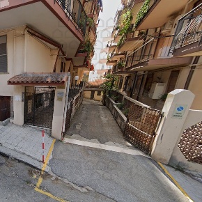 Foto Garage in Viale Principe Umberto, Messina Principe Umberto di 20 m²