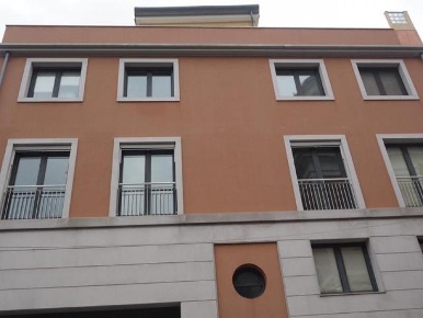 Foto Box a Trieste Largo Barriera - Ospedale Maggiore di 15 m² in affitto