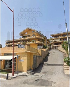 Foto Garage a Messina Sant'Agata di 9 m² con 1 locali in vendita