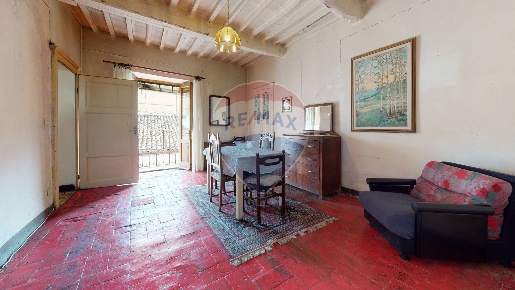 Foto Garage in bertolotti, Barga Fornaci Di Barga di 200 m² con 8 locali