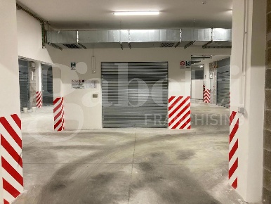 Foto Box in Via Adige 0, Battipaglia Centro di 15 m² in vendita