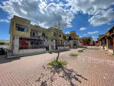 Foto Box in Via umbria snc, Uggiano la Chiesa di 70 m² in vendita