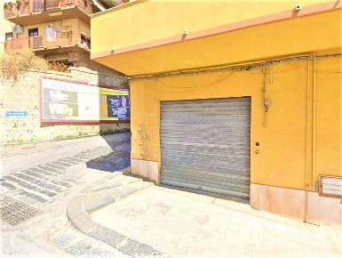 Foto Box in Via Esseneto 49, Agrigento in vendita