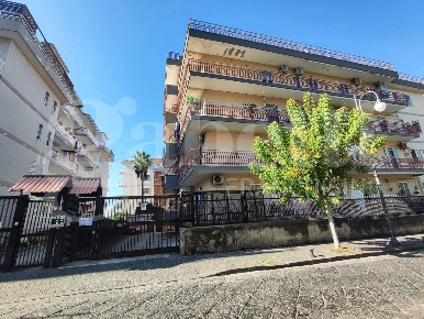 Foto Box in Via SALVATORE PAGLIANO 11, Portici in vendita