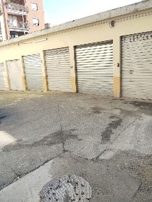 Foto Box in Via Roppolo 4, Torino Rebaudengo in vendita