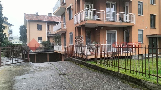 Foto Box in monte leone, Arona Centro di 13 m² in vendita